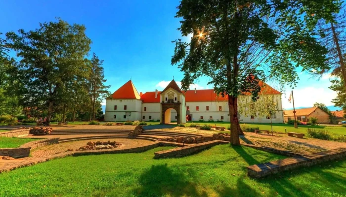 Muzeul Secuiesc Al Ciucului -  Street View Si 360deg - Miercurea Ciuc