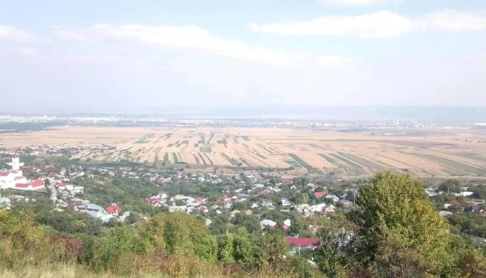 Parohia Luizi Calugara -  Comentarii - Luizi-călugăra