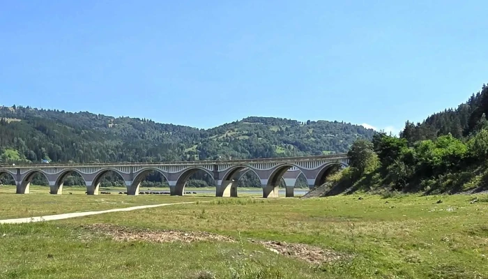 Piatra Teiului Piatra Dracului Adresă - Poiana Teiului