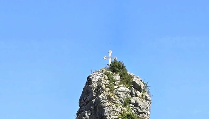 Piatra Teiului Piatra Dracului Număr - Poiana Teiului