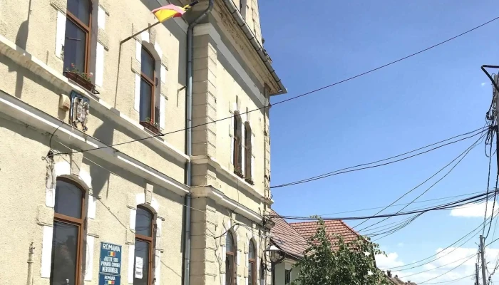 Primaria Merghindeal Aproape De Mine - Merghindeal