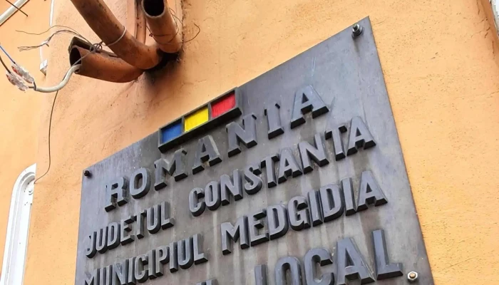 Primaria Poarta Alba Aproape De Mine - Poarta Albă
