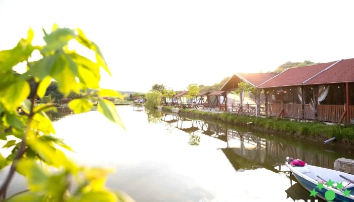 Restaurant Vii La Lac De La Proprietar - Ivănești