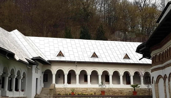 Schitul Crasna -  Adresă - Dj665