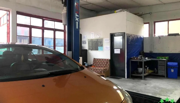 Service Auto La Mada De La Proprietar - Curtea De Argeș