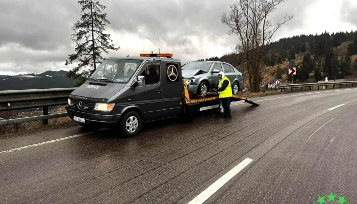 Tractari Auto Alex 247 Tractari Autocamioaneservice Mobilvulcanizare Svbistritavatra Dornei De La Proprietar - Vatra Dornei
